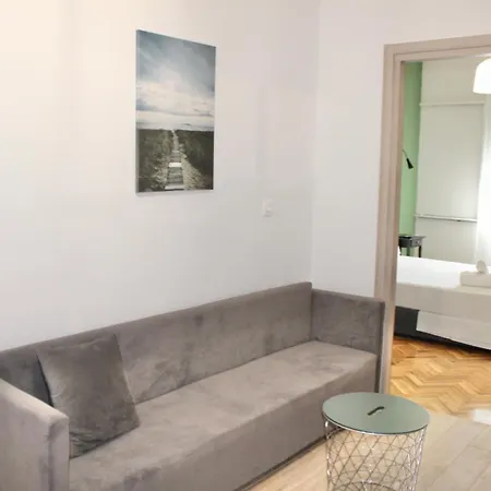 Apartment Themis 16