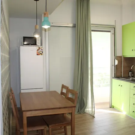 Apartment Themis 16 *