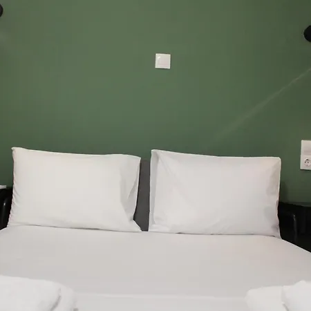 Themis 16 Apartment *
