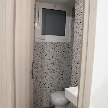 Apartamento Themis 16 *